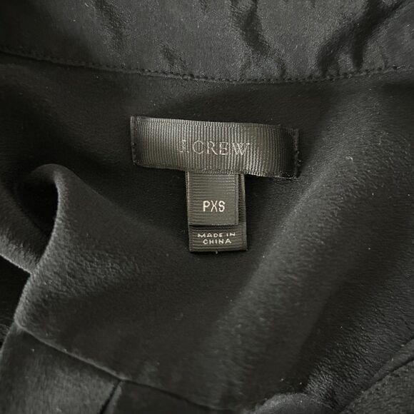 J.Crew Short Sleeve 100% Silk Button Down Blouse in Black Size PXS - Picture 3 of 4